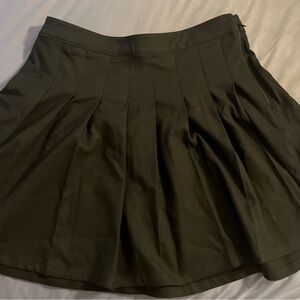 Classic Black Hollister Pleated Skirt